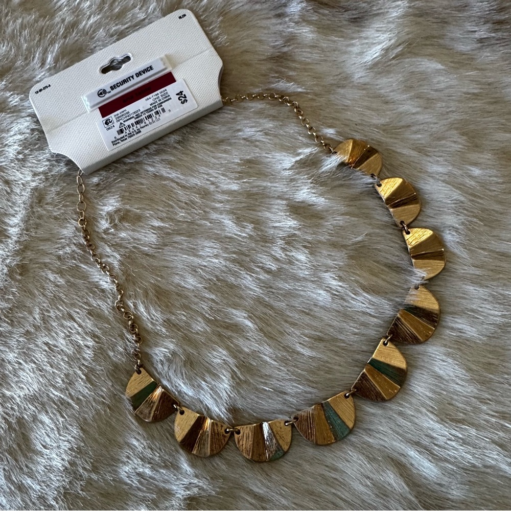 NWT a.n.a goldtone 16” minimalist collar necklace - Picture 4 of 8